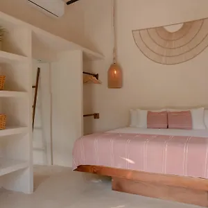 https://villa-alquimia.tulum-hotels.net